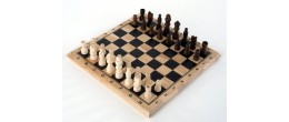 Jeu d'échecs en bois Echecs/Dames Engelhart Longeur:30 cm Largeur:30 cm Propriétés:numéroté Age minimum ( en années ):6 ans Mati