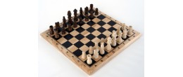 Jeu d'échecs en bois Echecs/Dames Engelhart Longeur:30 cm Largeur:30 cm Propriétés:numéroté Age minimum ( en années ):6 ans Mati