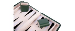 Backgammon compact avec extérieur en simili cuir vert et intérieur en feutre crème/noir/blanc