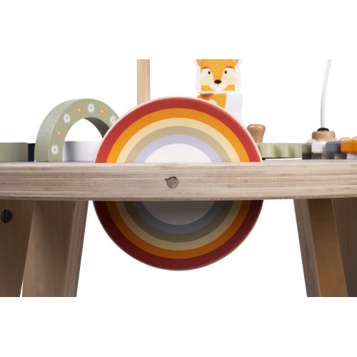 Table d'activités pour bébé avec design coloré et matériel éducatif en bois.